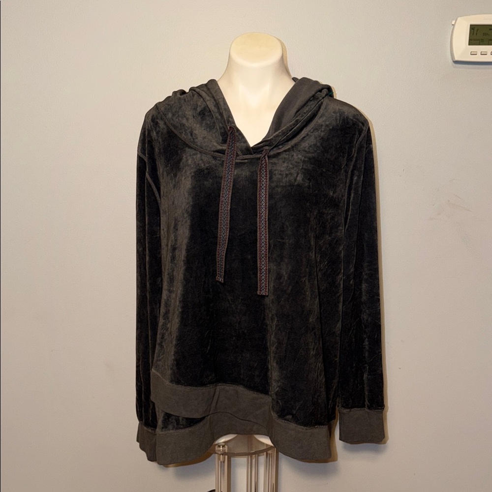 Sundance ladies NWT gray Drawstring Aurora Velour hoodie. XXL.